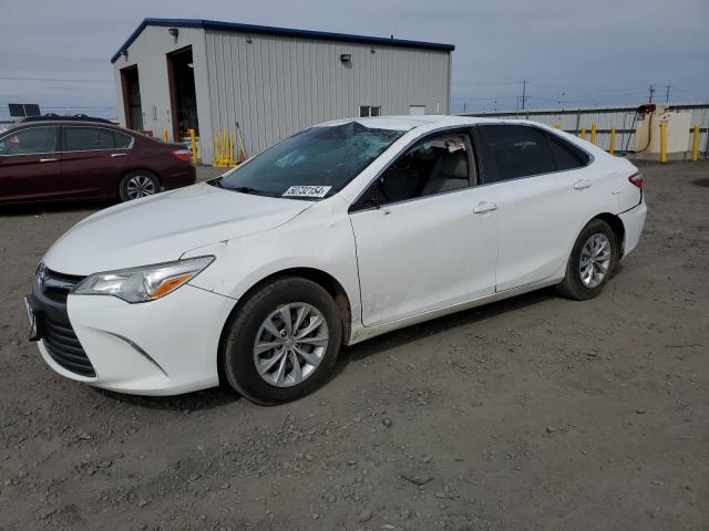 Lot #2535915746 2015 TOYOTA CAMRY LE salvage car