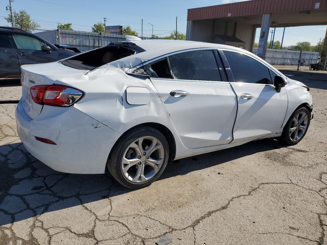 1G1BF5SM6J7161457 2018 Chevrolet Cruze Premier