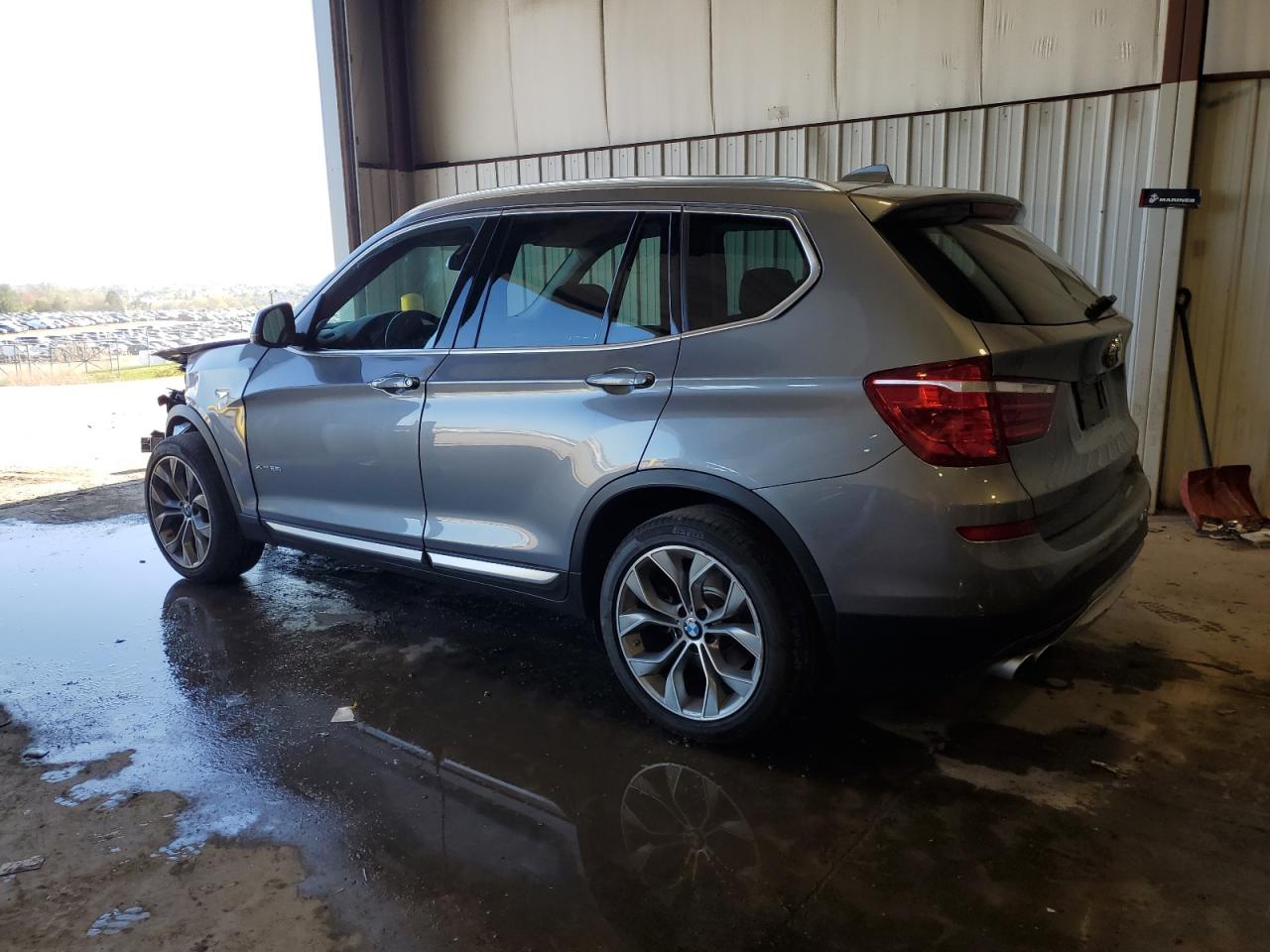 5UXWX9C39H0T19956 2017 BMW X3 xDrive28I