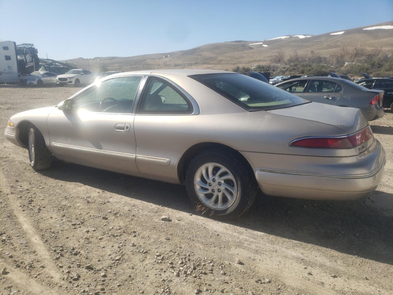 1LNLM91VXSY662393 1995 Lincoln Mark Viii Base