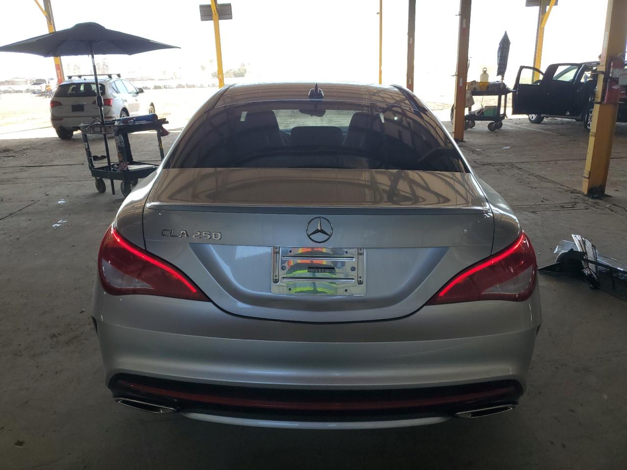 WDDSJ4EB9JN572525 2018 Mercedes-Benz Cla 250