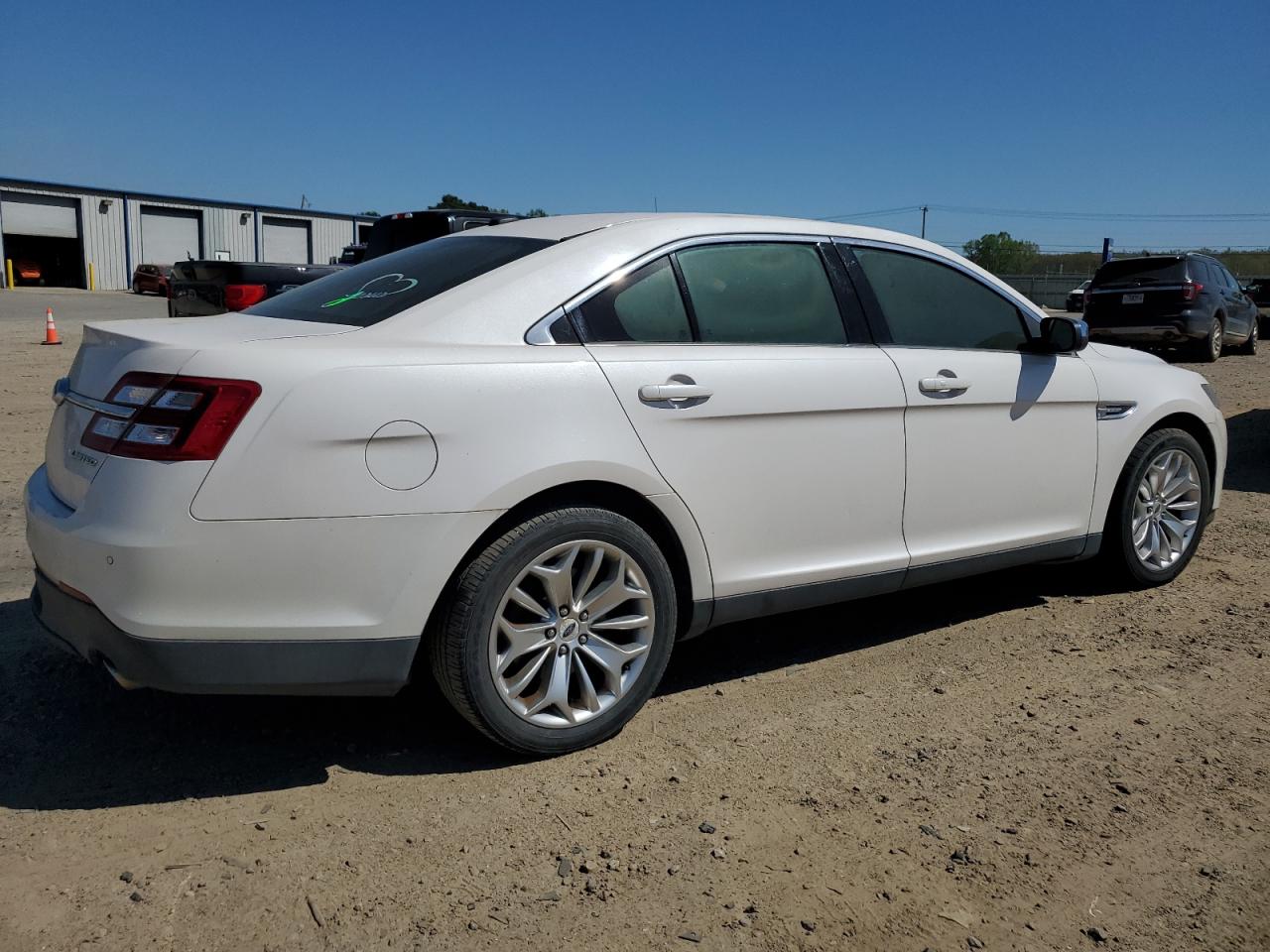 1FAHP2F81KG118226 2019 Ford Taurus Limited