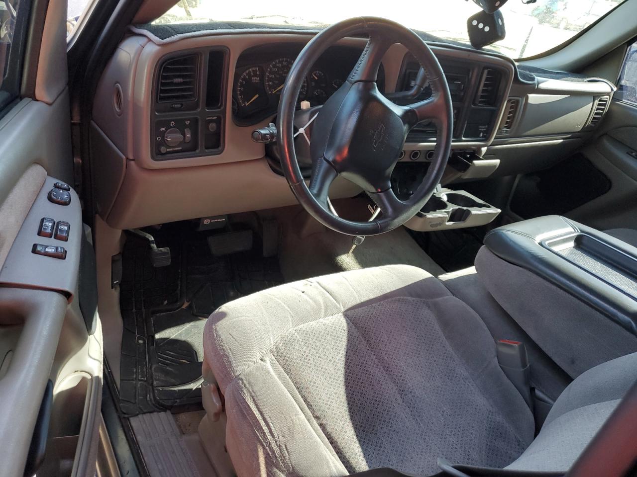 1GCEC14T4YZ247570 2000 Chevrolet Silverado C1500