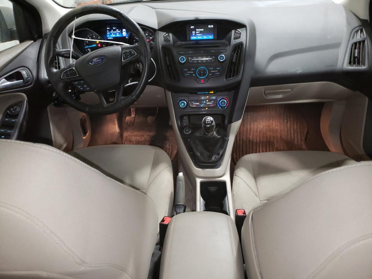 1FADP3F27FL349659 2015 Ford Focus Se