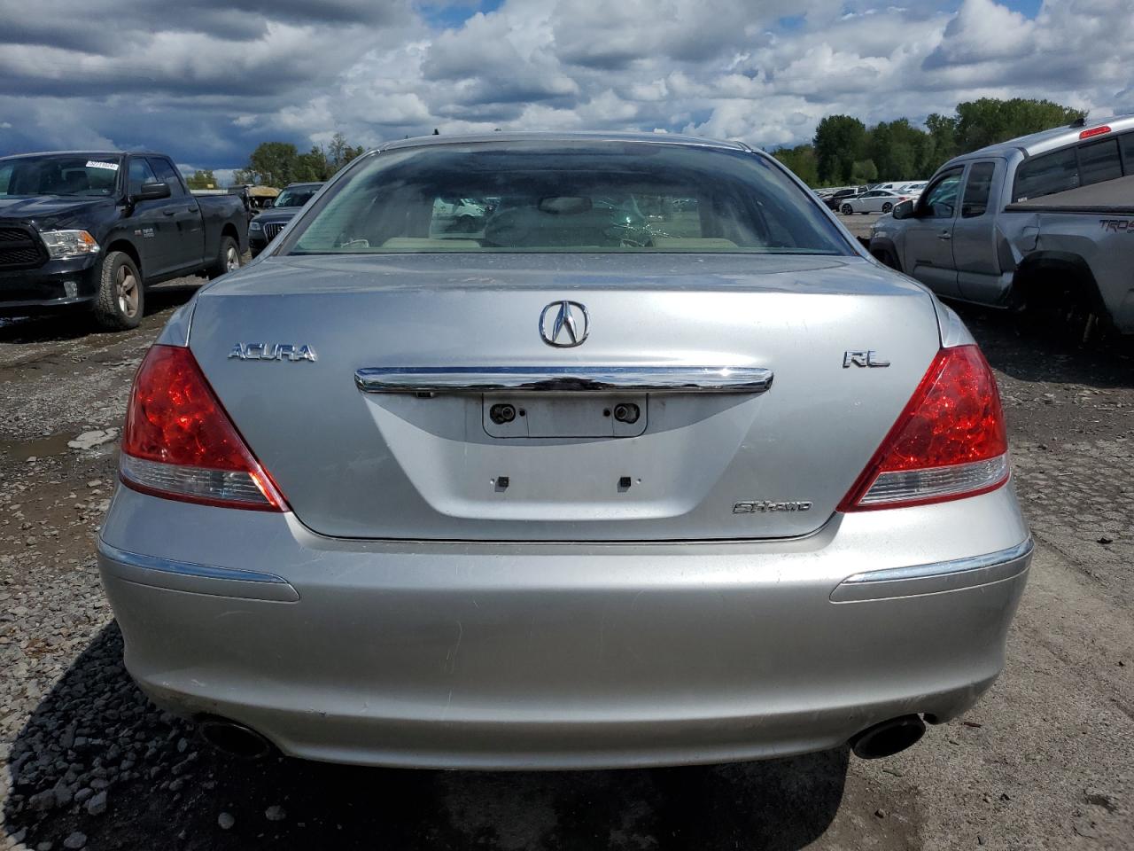 JH4KB16638C002807 2008 Acura Rl