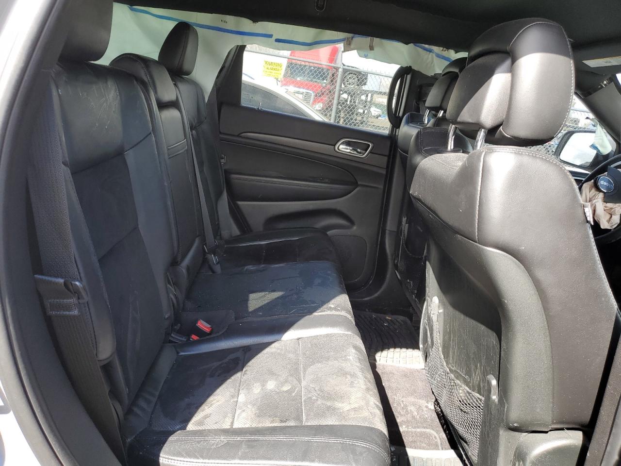 1C4RJEAG5JC397458 2018 Jeep Grand Cherokee Laredo