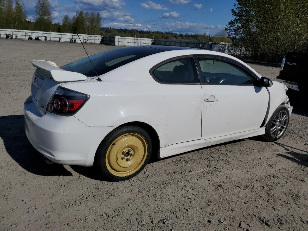 JTKDE167280234366 2008 Toyota Scion Tc