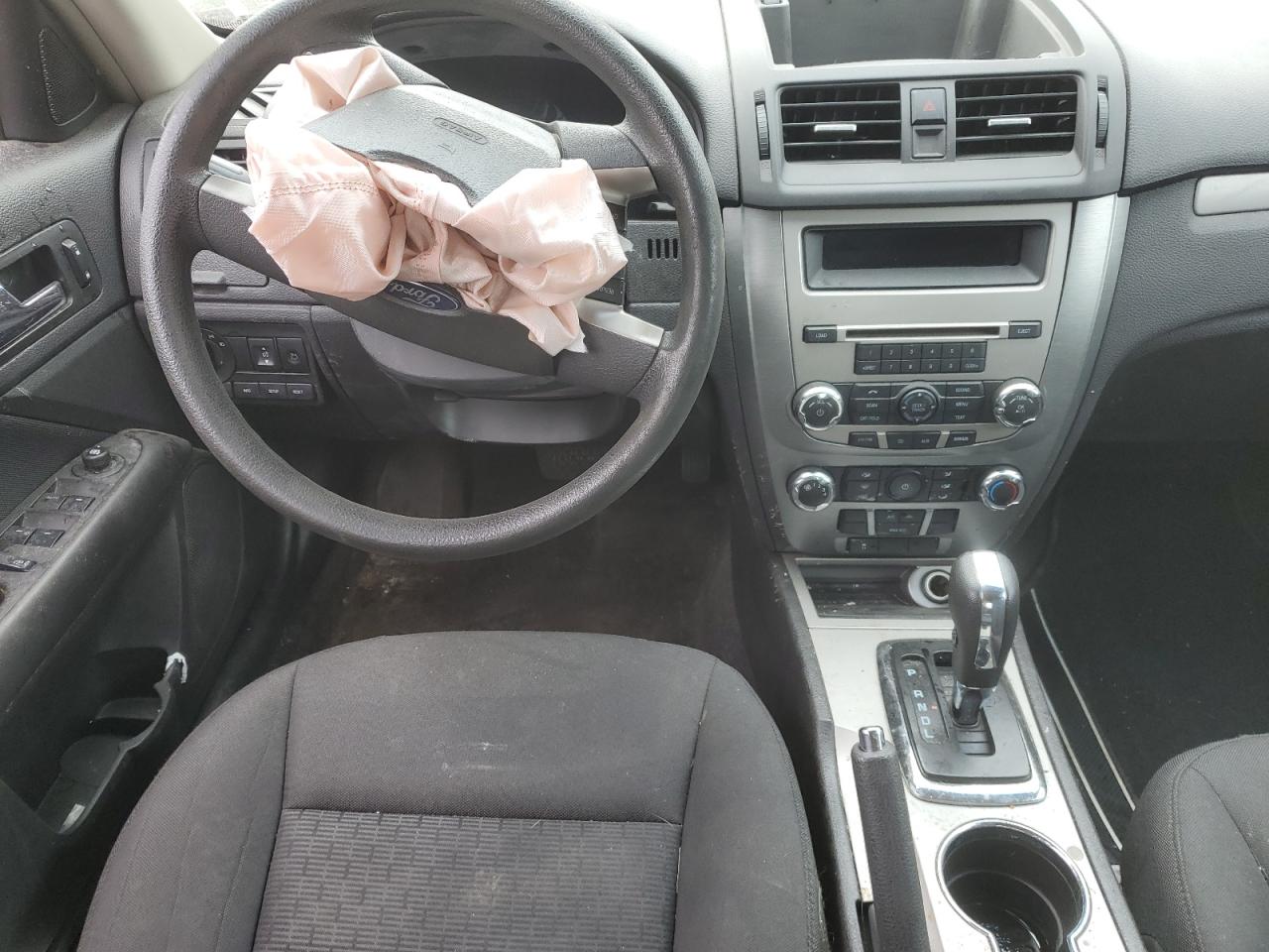 3FAHP0HA3AR150249 2010 Ford Fusion Se