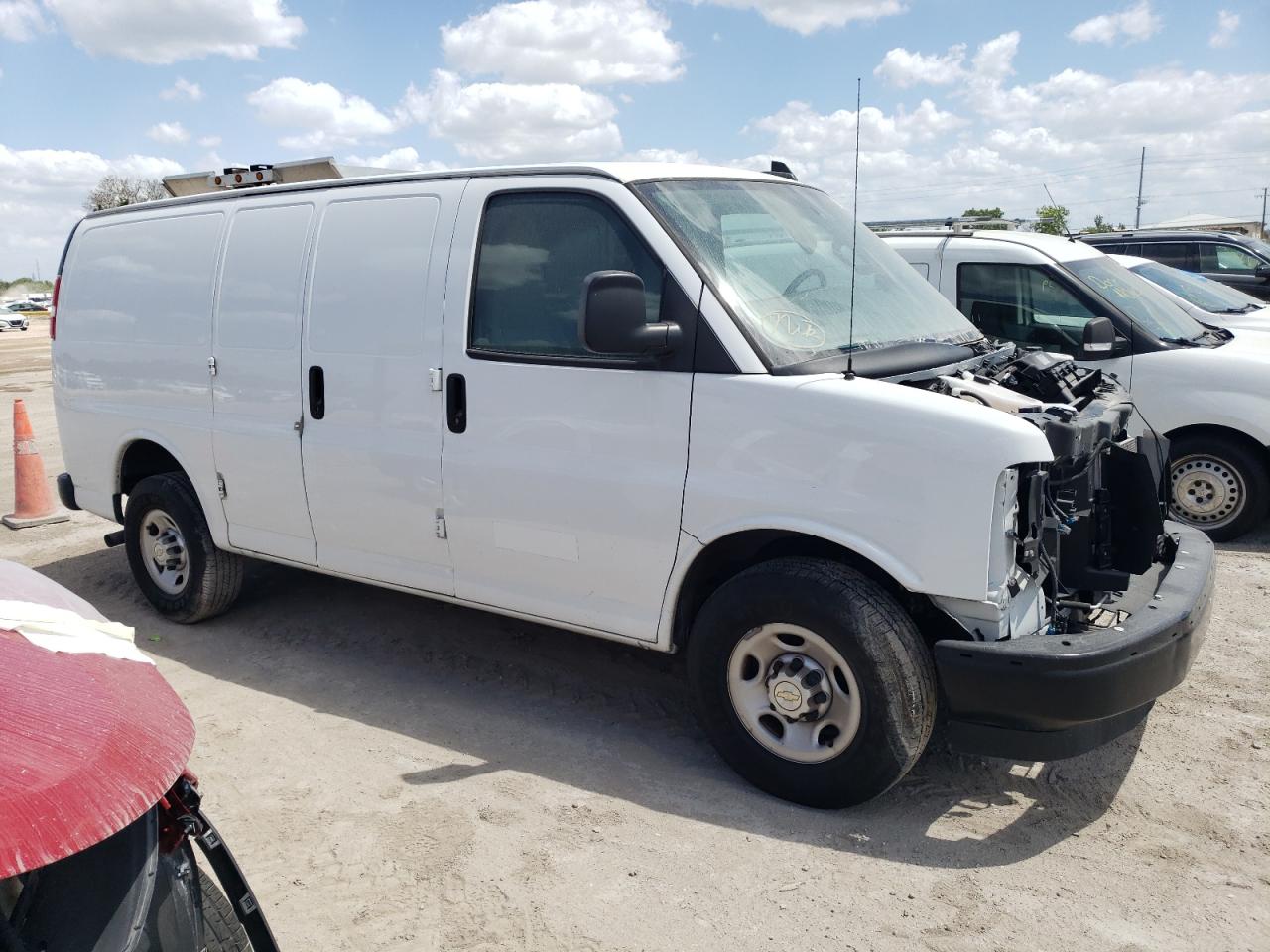 1GCWGAFP9L1247810 2020 Chevrolet Express G2500