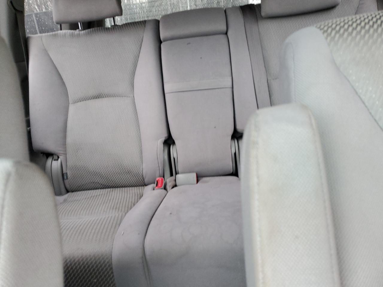 JTEEP21A140050010 2004 Toyota Highlander