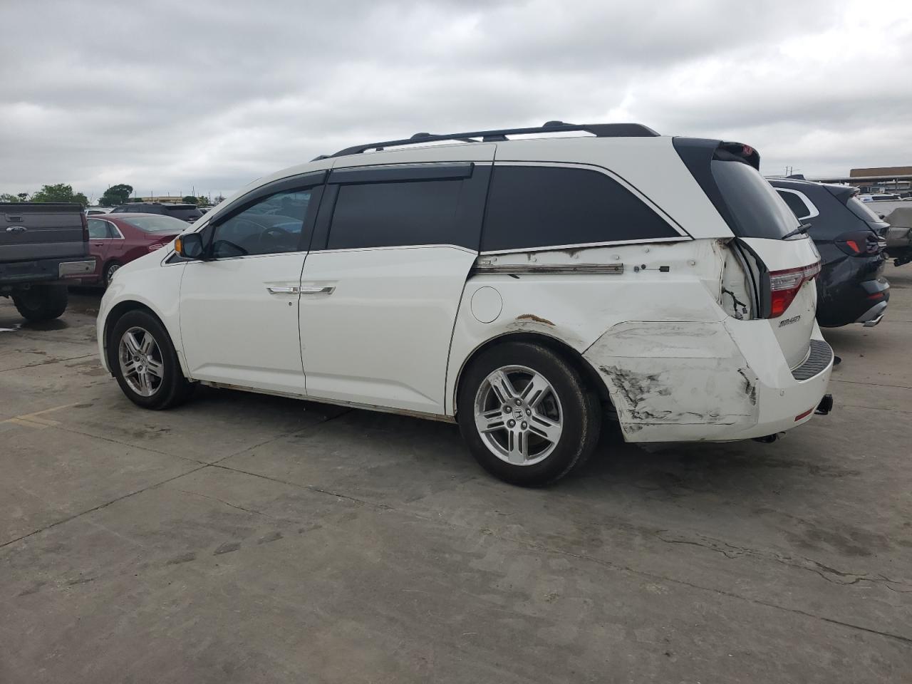 5FNRL5H96DB036538 2013 Honda Odyssey Touring