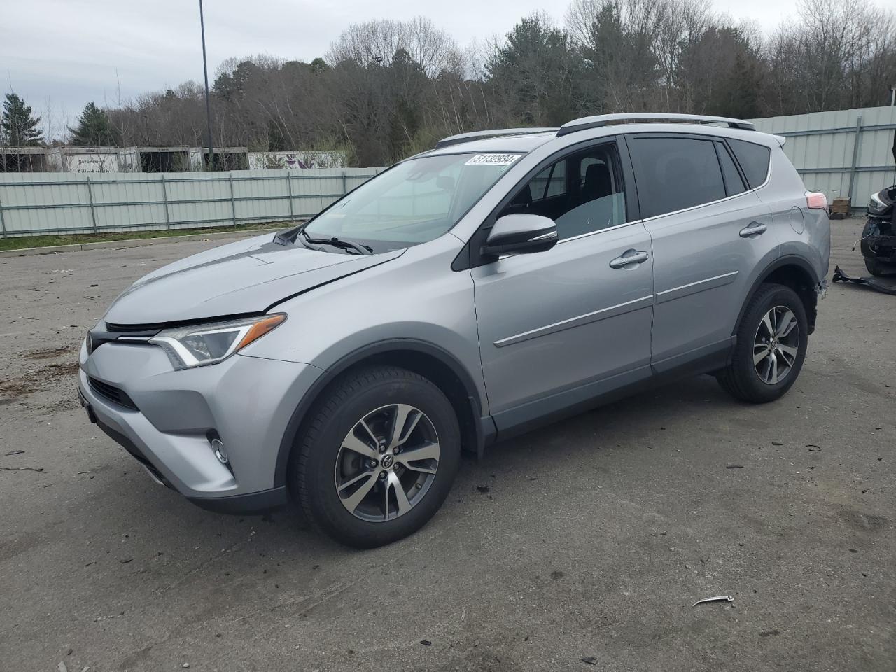 2T3RFREV9HW661483 2017 Toyota Rav4 Xle