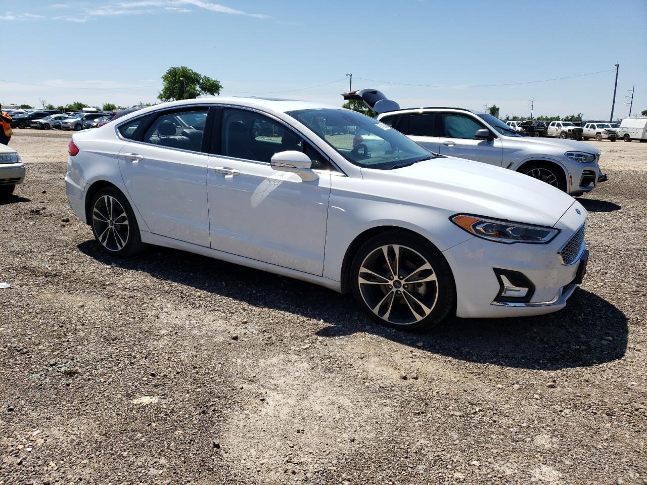 3FA6P0D96KR243626 2019 Ford Fusion Titanium