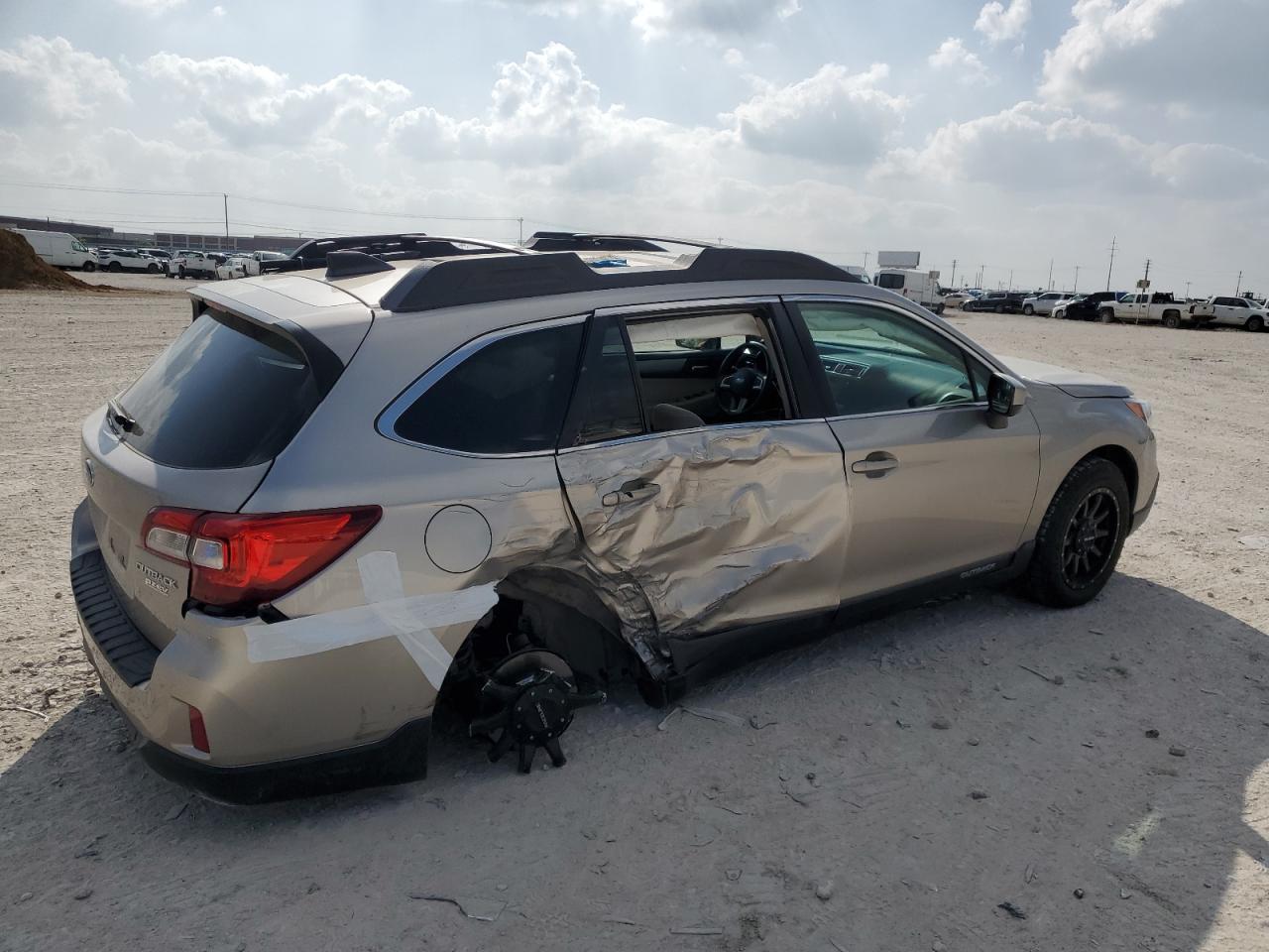 4S4BSACC7H3363416 2017 Subaru Outback 2.5I Premium