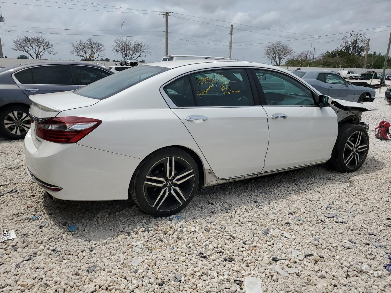 1HGCR2F56GA089385 2016 Honda Accord Sport