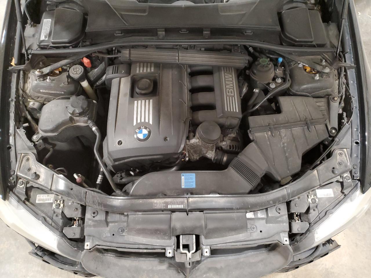 WBAPK7C56BA818528 2011 BMW 328 Xi