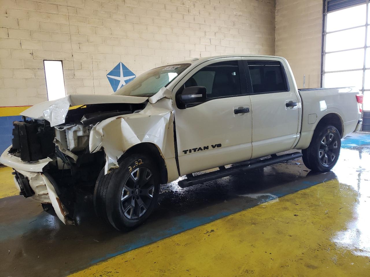 1N6AA1E56JN532818 2018 Nissan Titan Sv