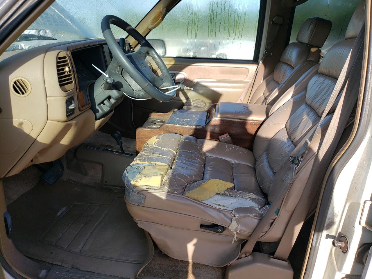 1GDFK16K8SJ713904 1995 GMC Suburban K1500