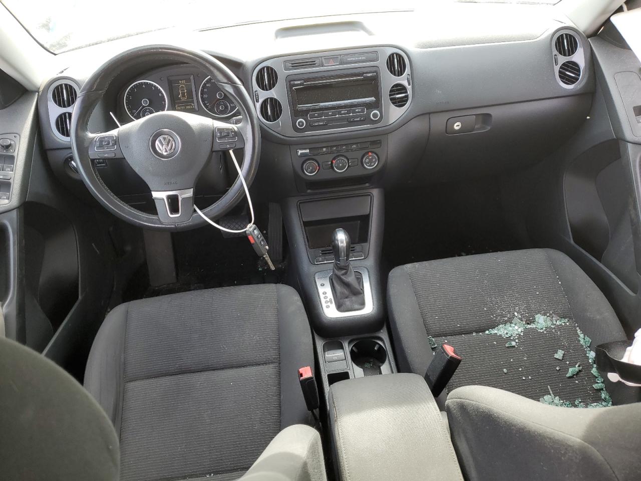 WVGBV3AX2DW064000 2013 Volkswagen Tiguan S