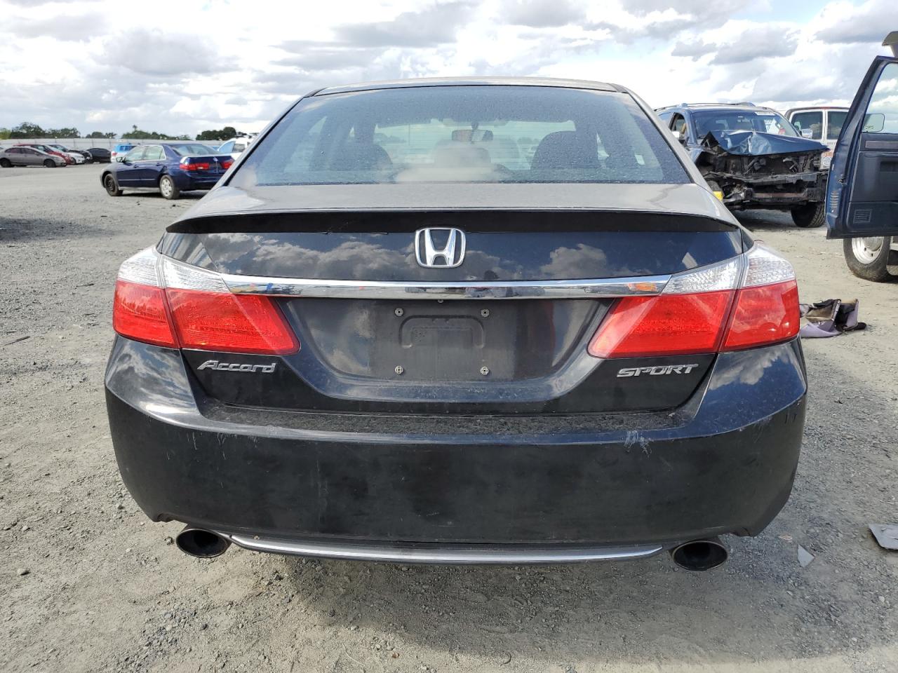 1HGCR2F51DA280692 2013 Honda Accord Sport