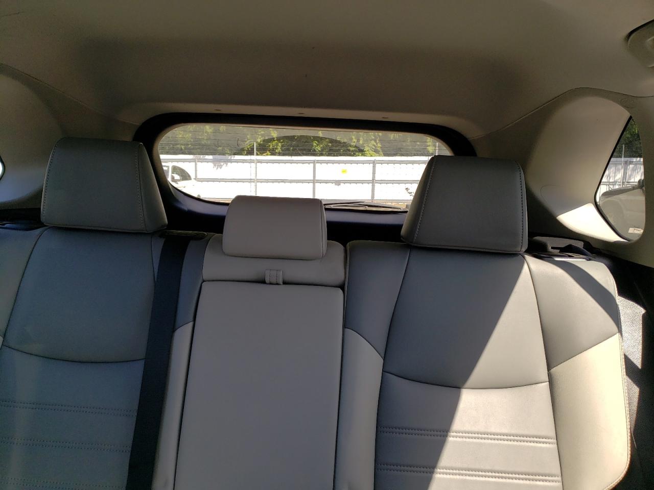 2T3B6RFV8MW020111 2021 Toyota Rav4 Xle Premium