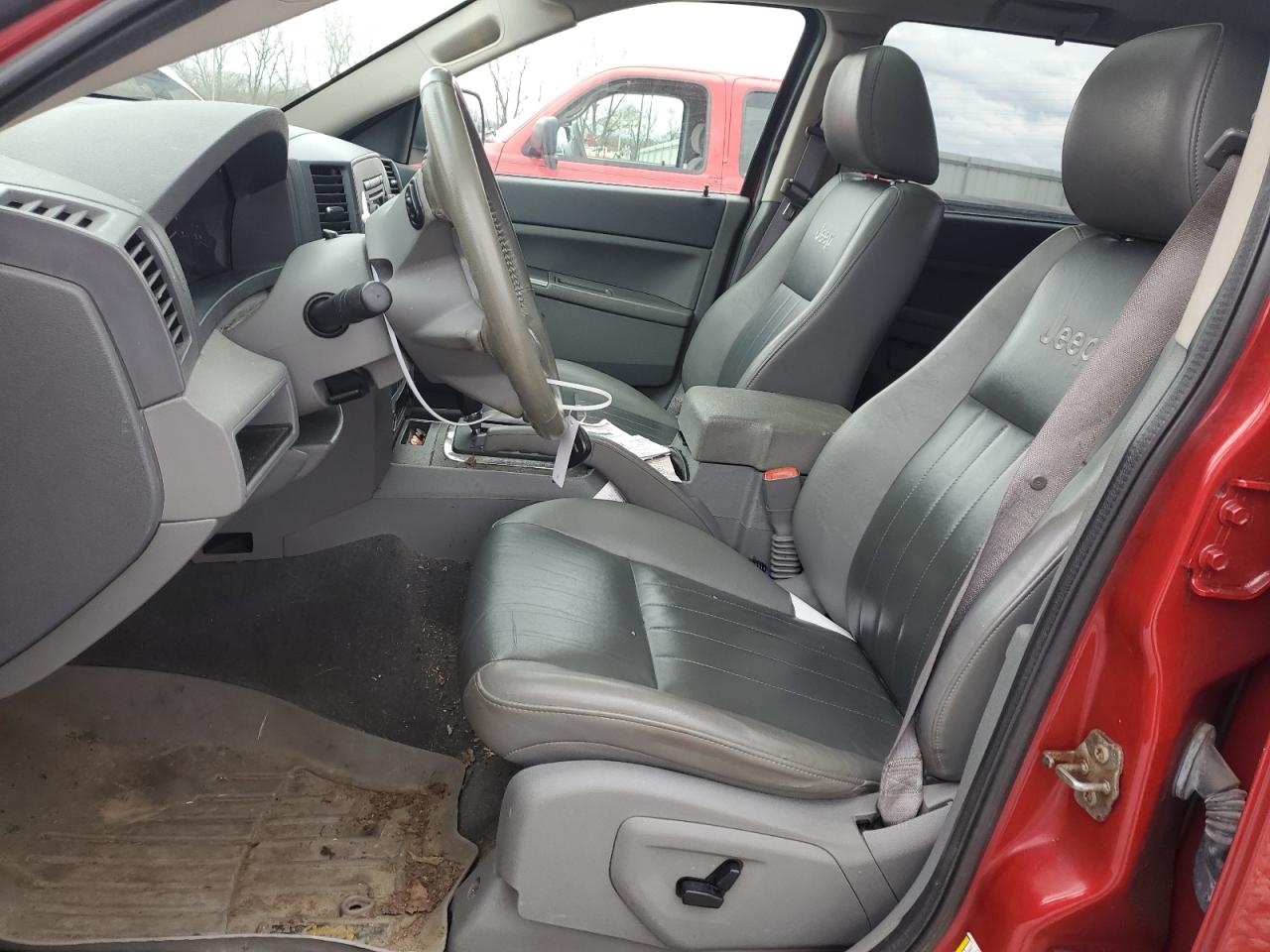 1J4HR48N85C648802 2005 Jeep Grand Cherokee Laredo