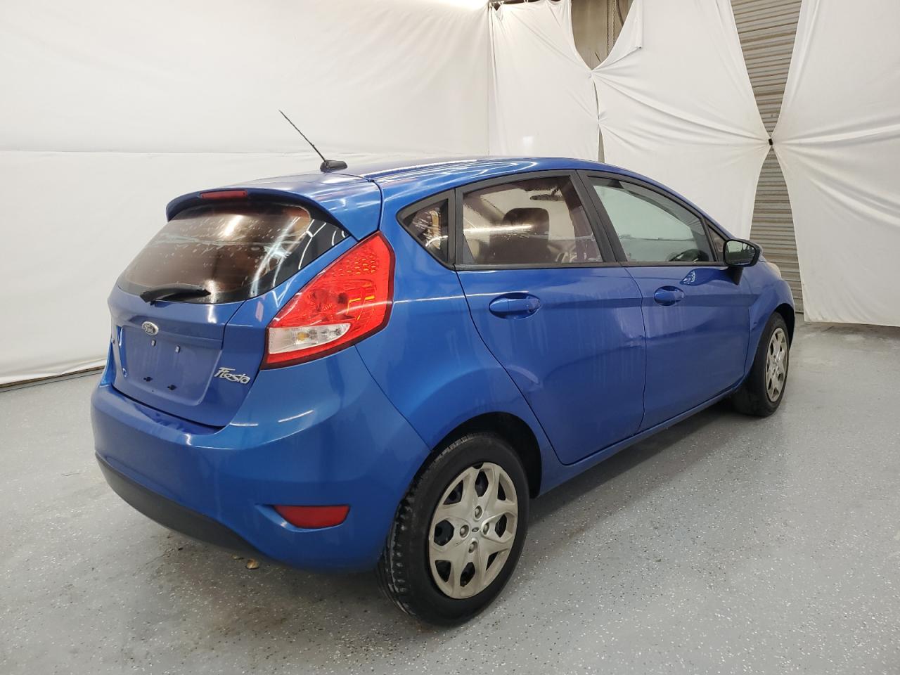 3FADP4EJ4BM167733 2011 Ford Fiesta Se