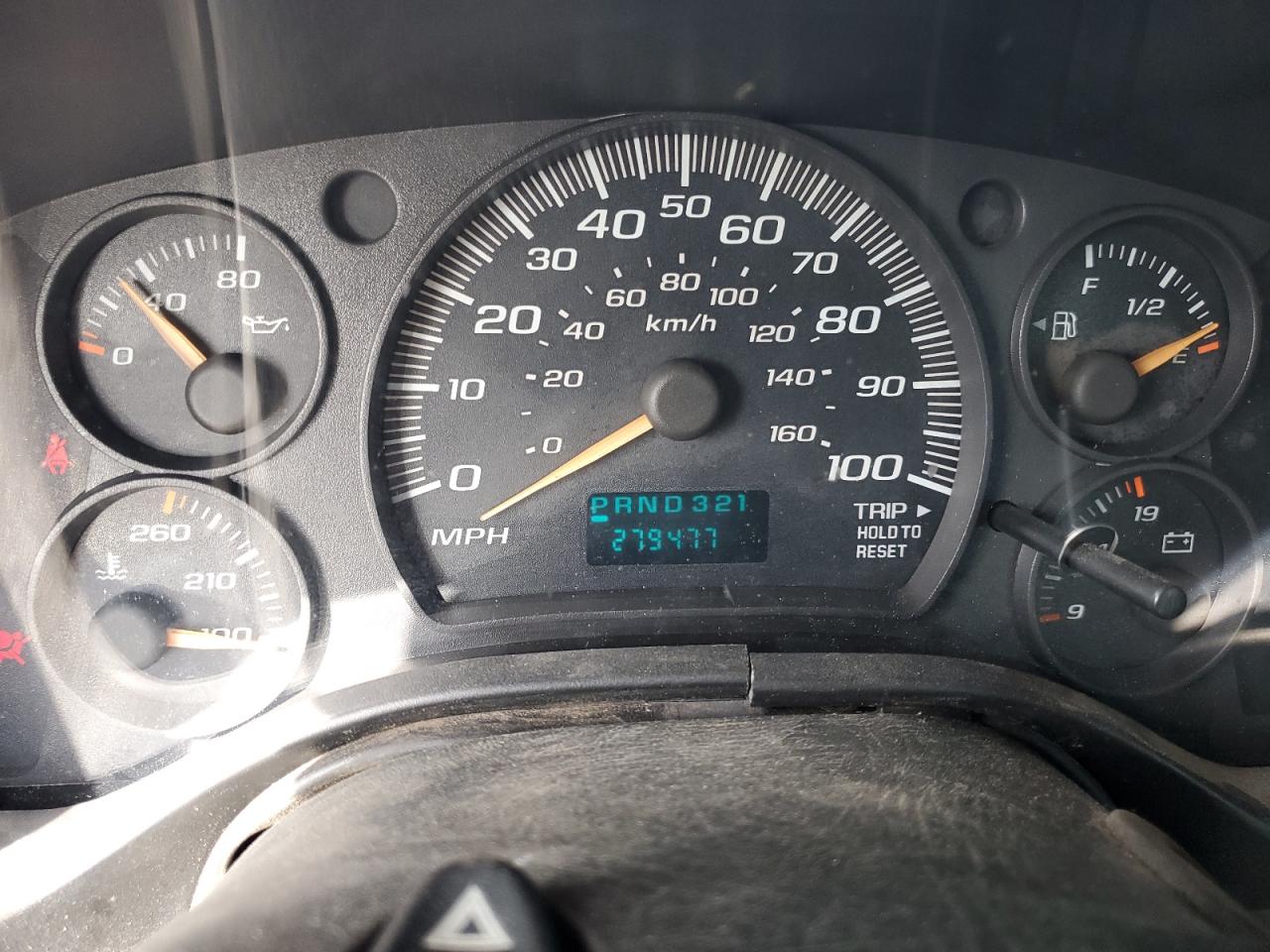 1GTGG25V551229382 2005 GMC Savana G2500