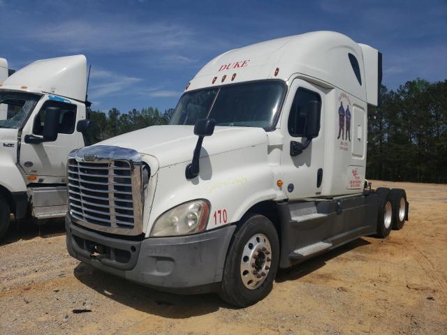 Lot #2492143657 2015 FREIGHTLINER CASCADIA 1 salvage car
