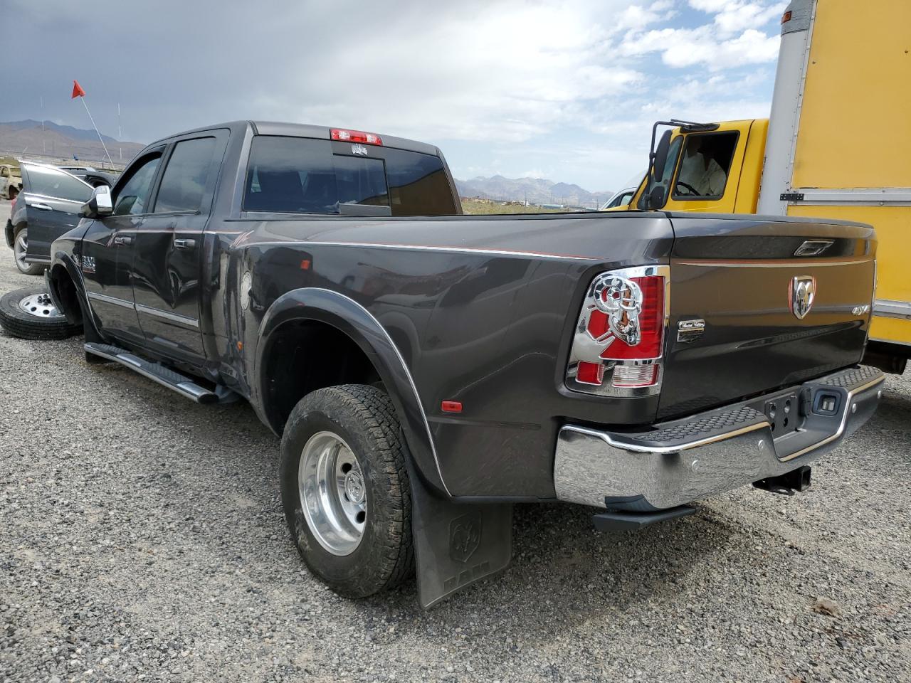 3C63RRJL7GG155450 2016 Ram 3500 Laramie
