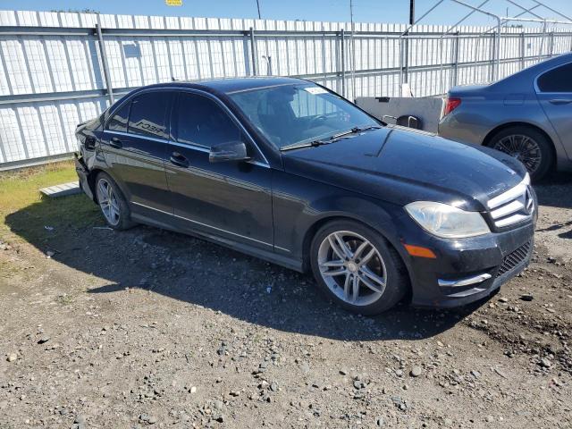 VIN WDDGF4HB3DR254044 2013 Mercedes-Benz C-Class, 250 no.4