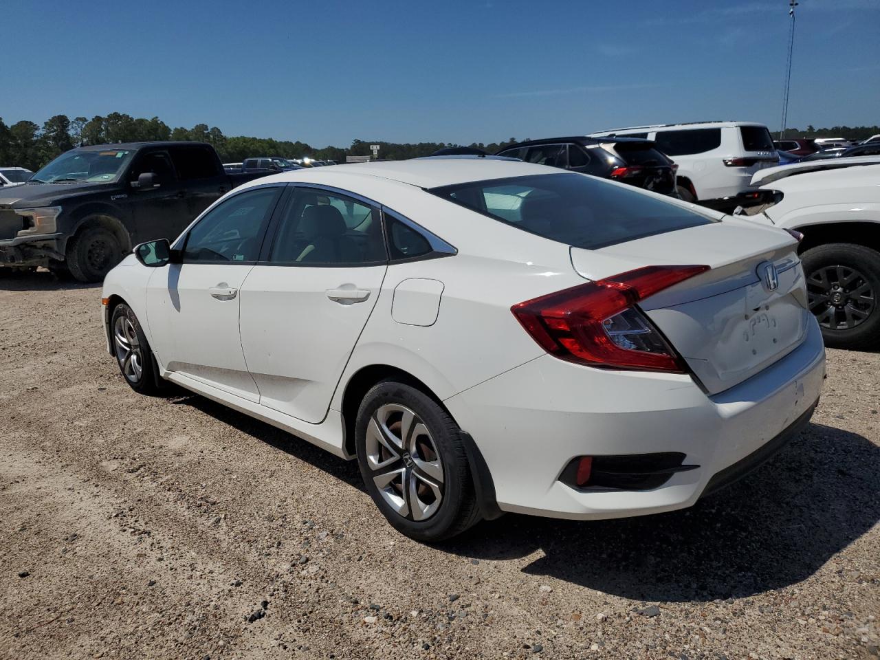 2HGFC2F5XJH587130 2018 Honda Civic Lx