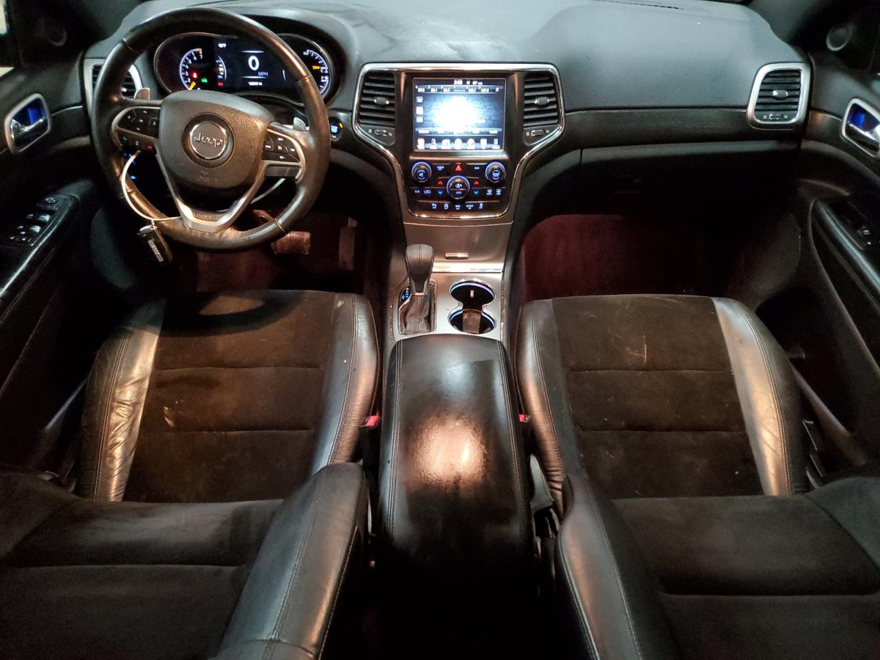 1C4RJFAG3HC886103 2017 Jeep Grand Cherokee Laredo