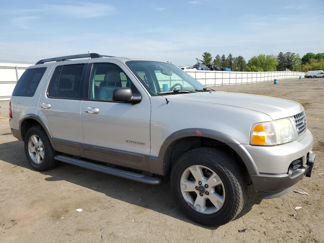 1FMZU73K35UB30237 2005 Ford Explorer Xlt