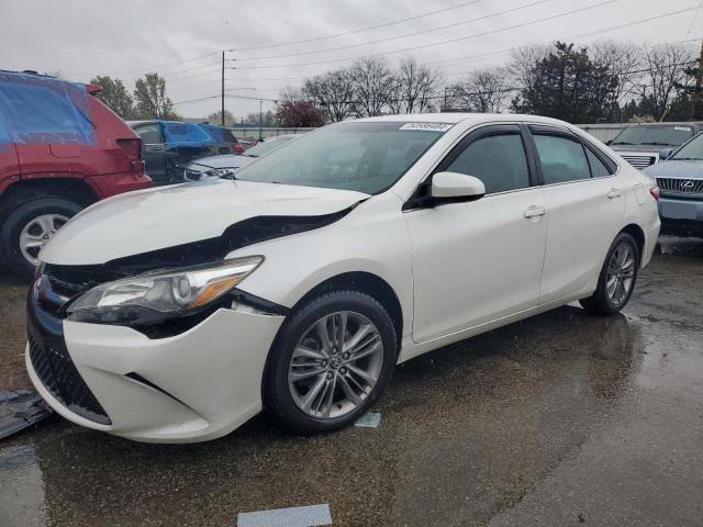 Lot #2473470092 2015 TOYOTA CAMRY LE salvage car