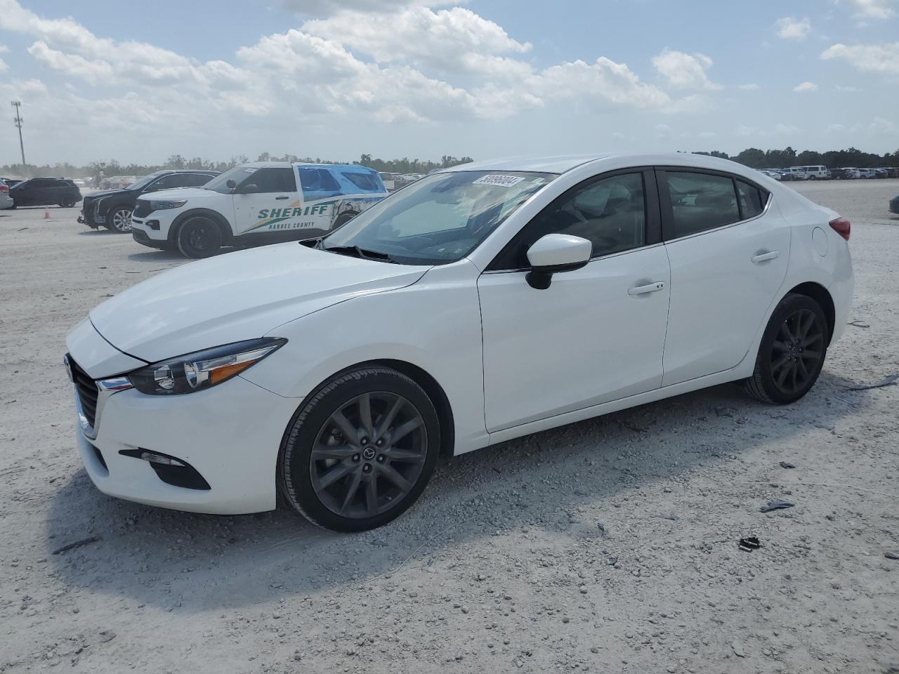 3MZBN1V31JM269039 2018 Mazda 3 Touring