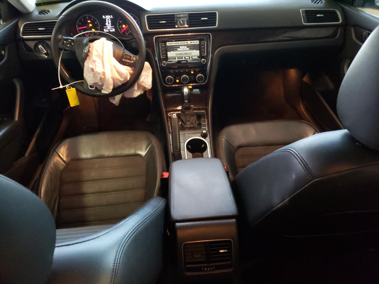 1VWCT7A31FC078233 2015 Volkswagen Passat Sel