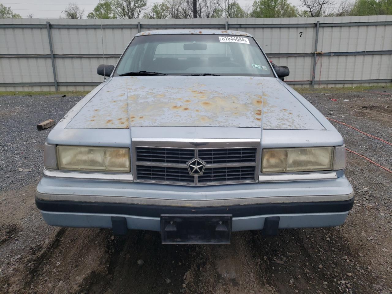 1B3XC56R0PD224852 1993 Dodge Dynasty Le