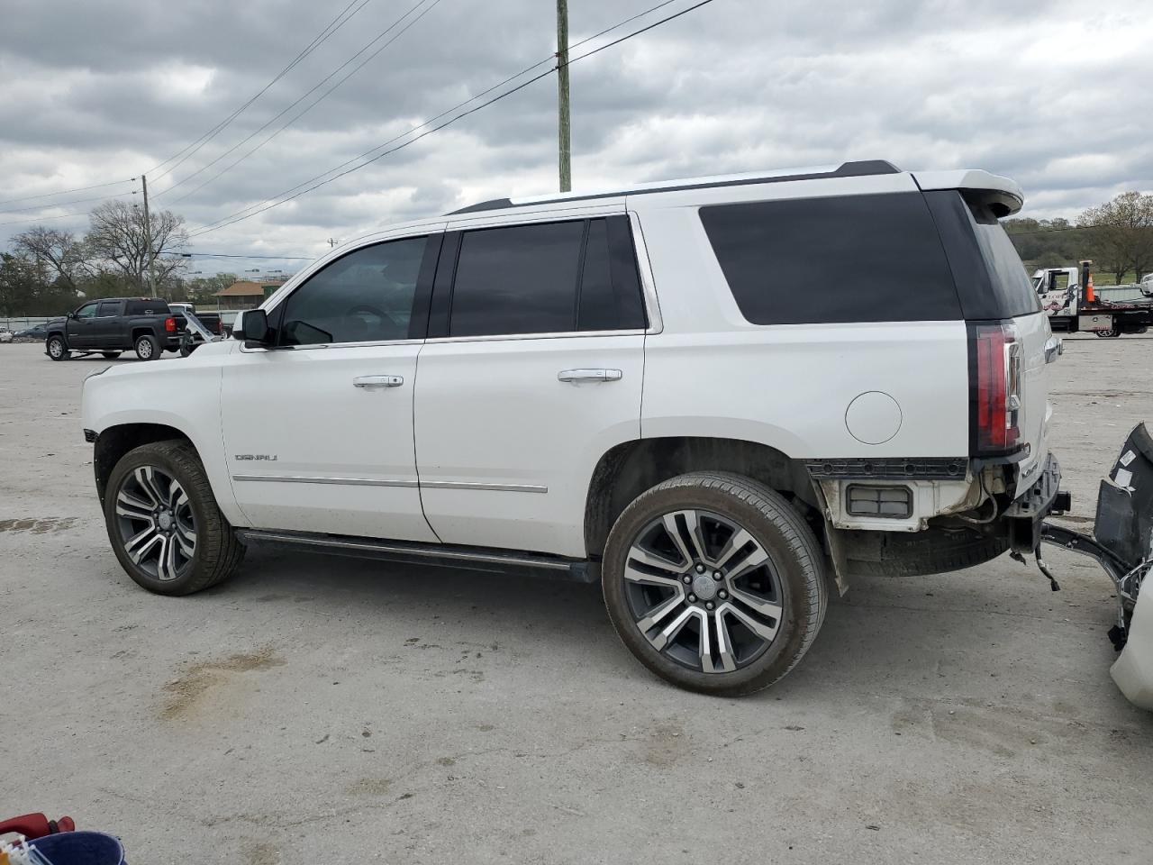 1GKS2CKJ8JR143967 2018 GMC Yukon Denali