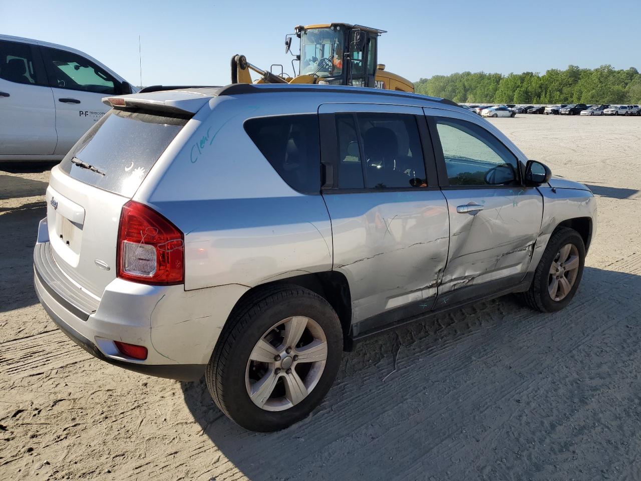 1J4NF1FB5BD283570 2011 Jeep Compass Sport