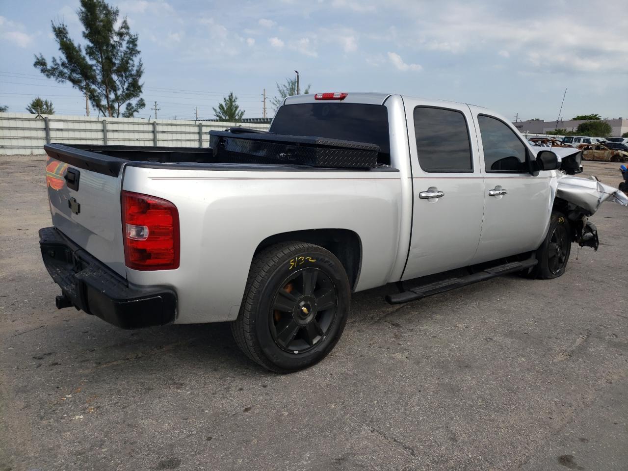 2013 Chevrolet Silverado C1500 Lt vin: 3GCPCSE05DG223212