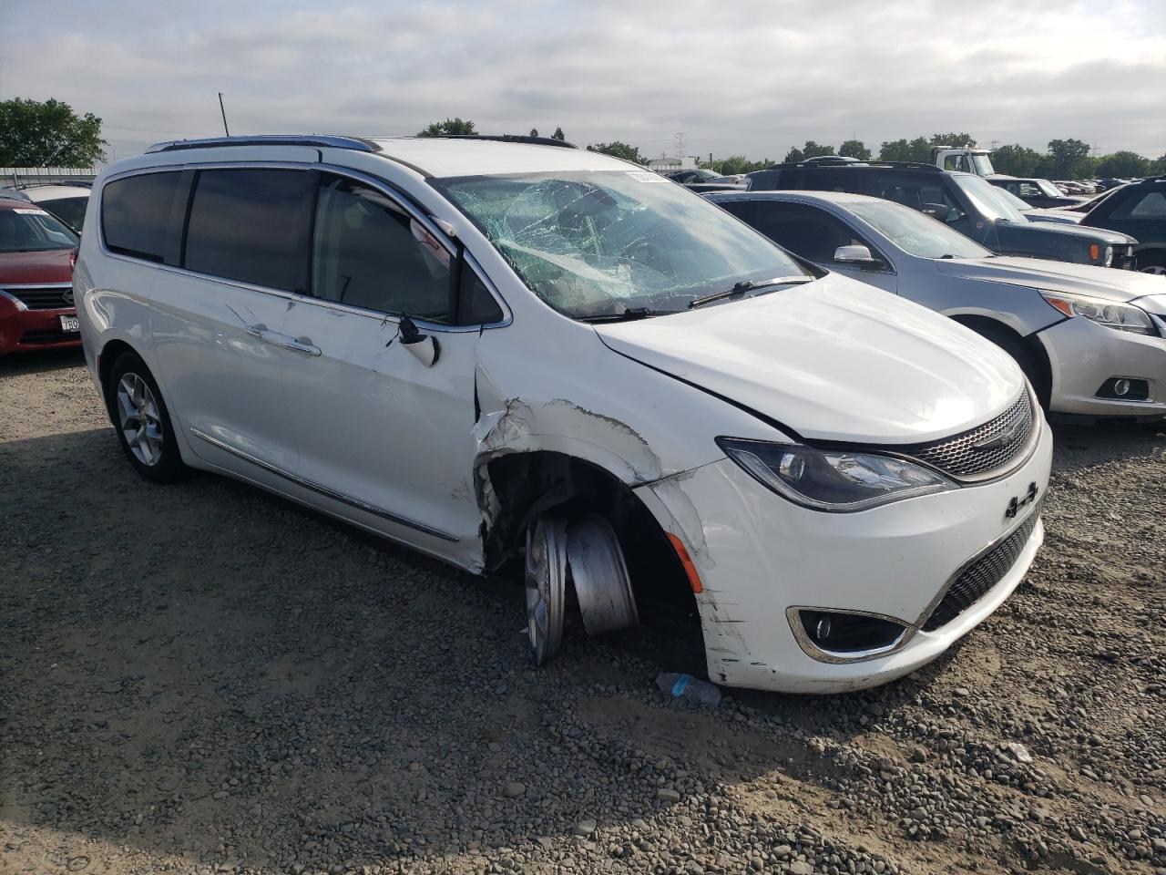 2C4RC1EG1HR752513 2017 Chrysler Pacifica Touring L Plus