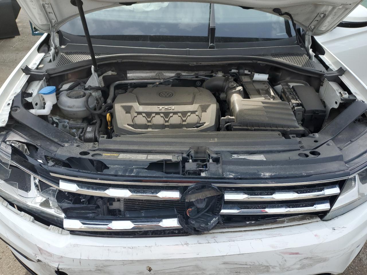 3VV2B7AX7JM012329 2018 Volkswagen Tiguan Se