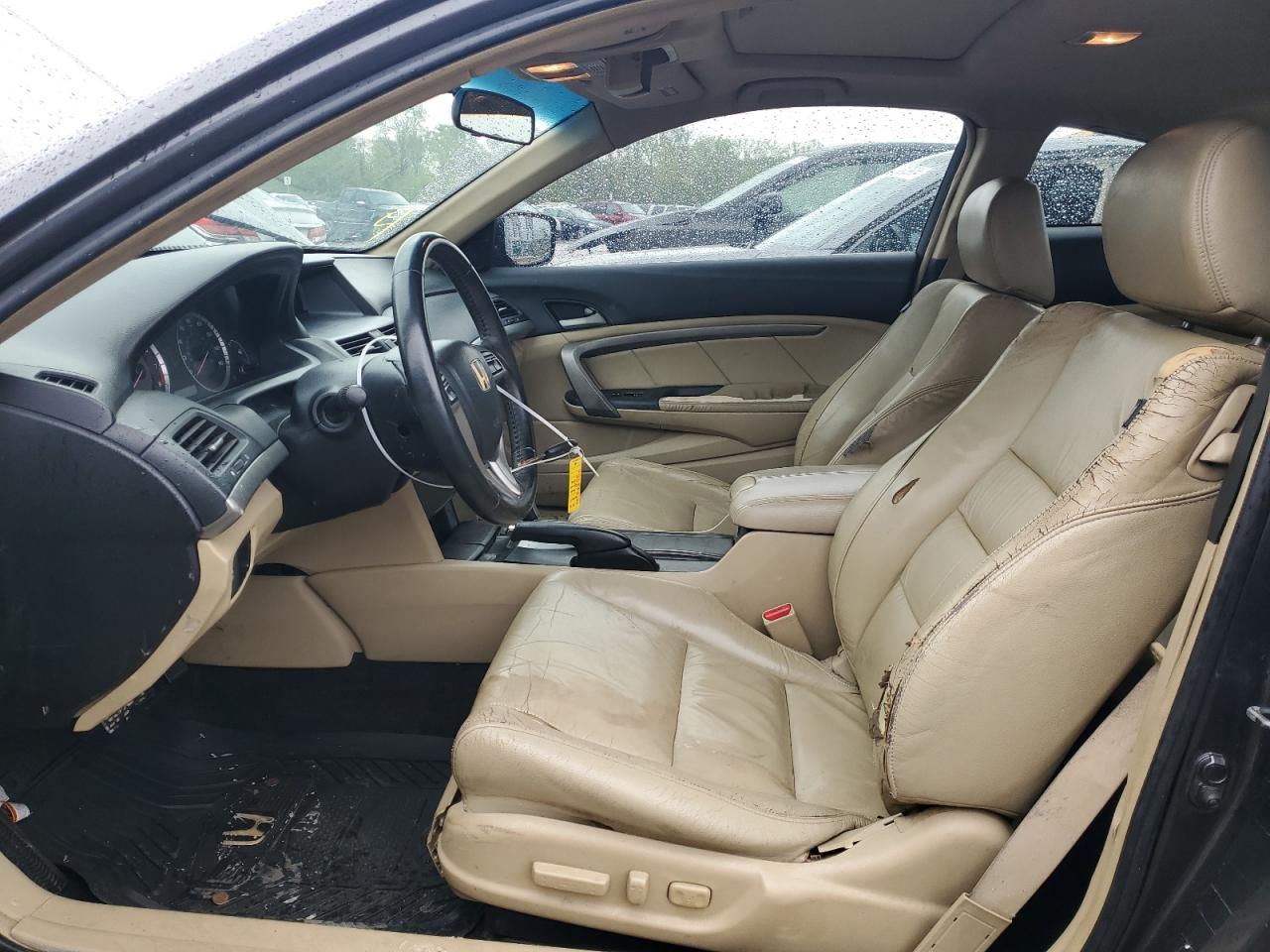 1HGCS12849A000835 2009 Honda Accord Exl