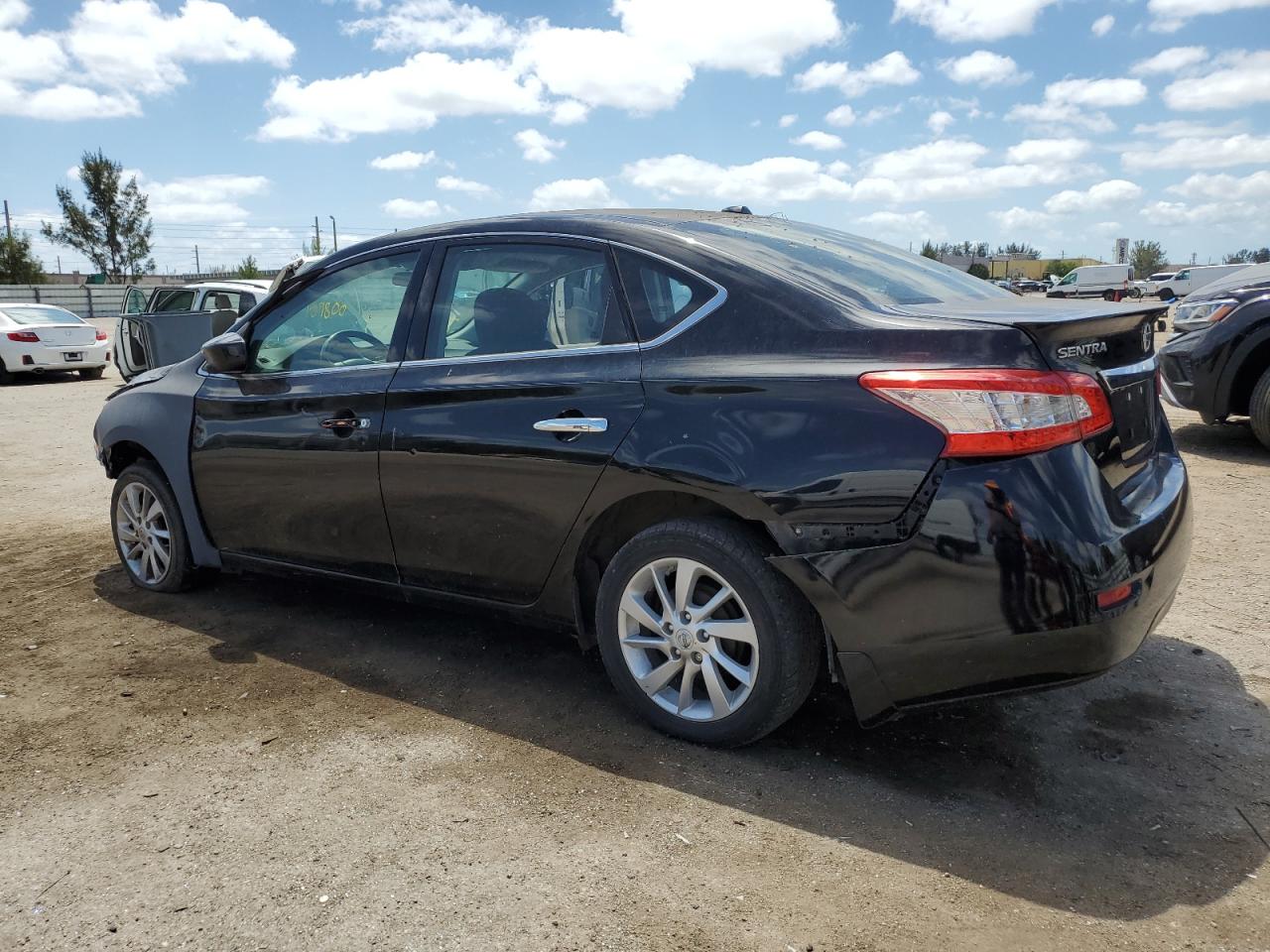 2015 Nissan Sentra S vin: 3N1AB7AP7FY262442