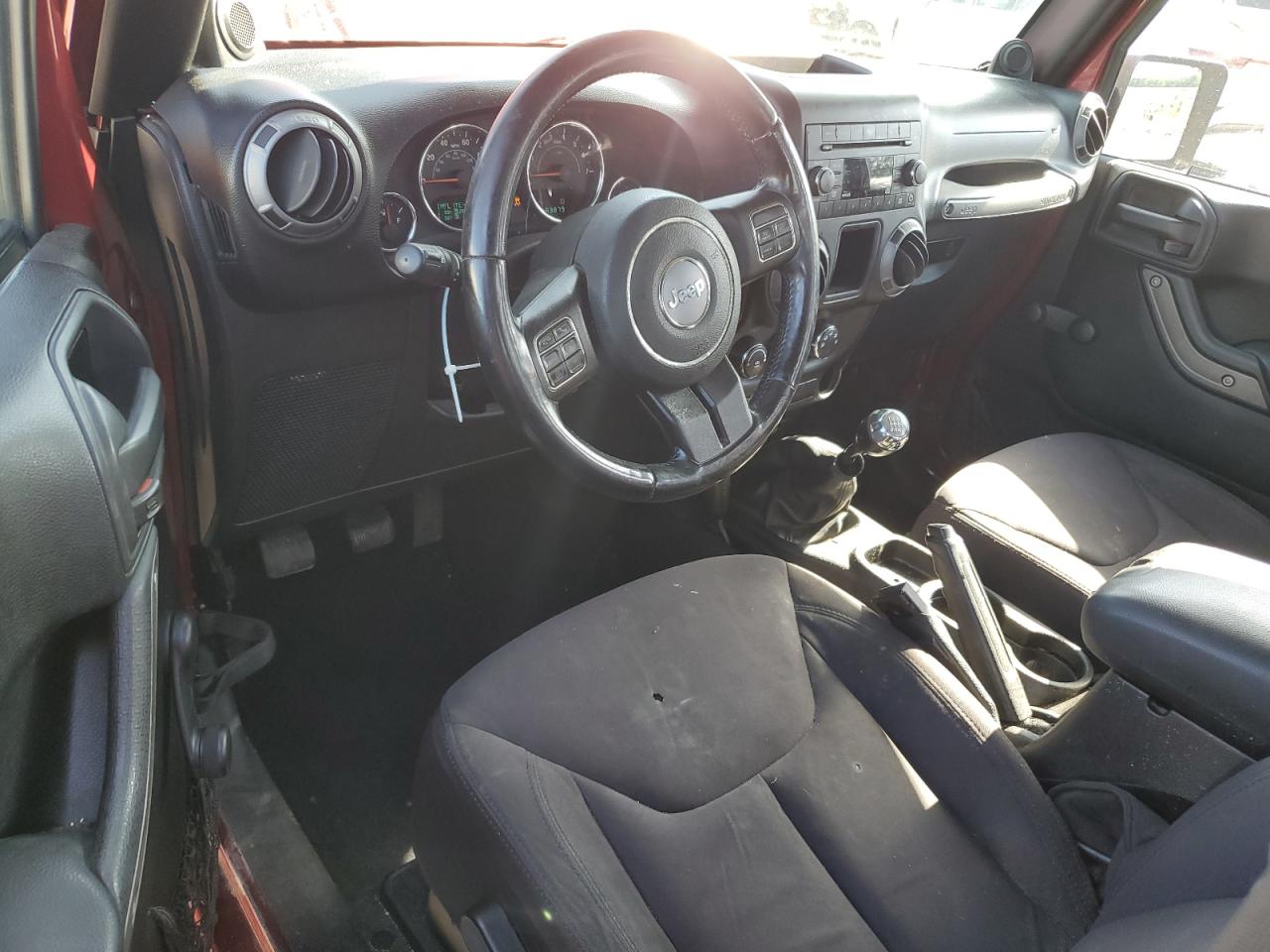 1C4AJWAG2DL598158 2013 Jeep Wrangler Sport