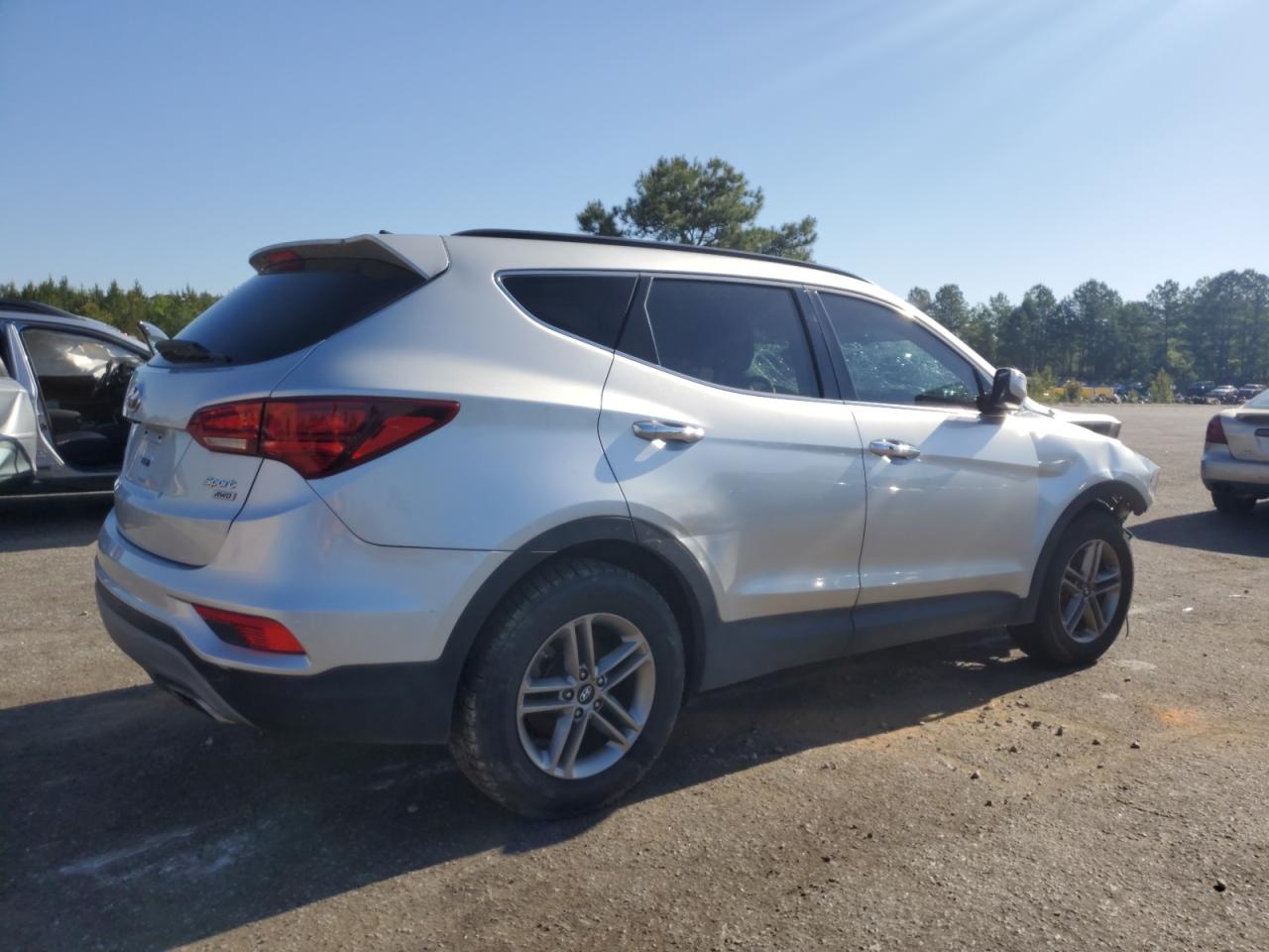 2018 Hyundai Santa Fe Sport vin: 5XYZUDLB5JG545302