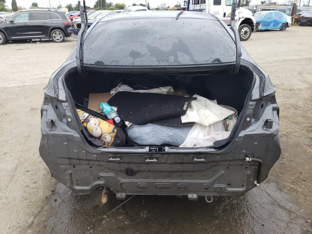 3N1AB7AP6JY323904 2018 Nissan Sentra S