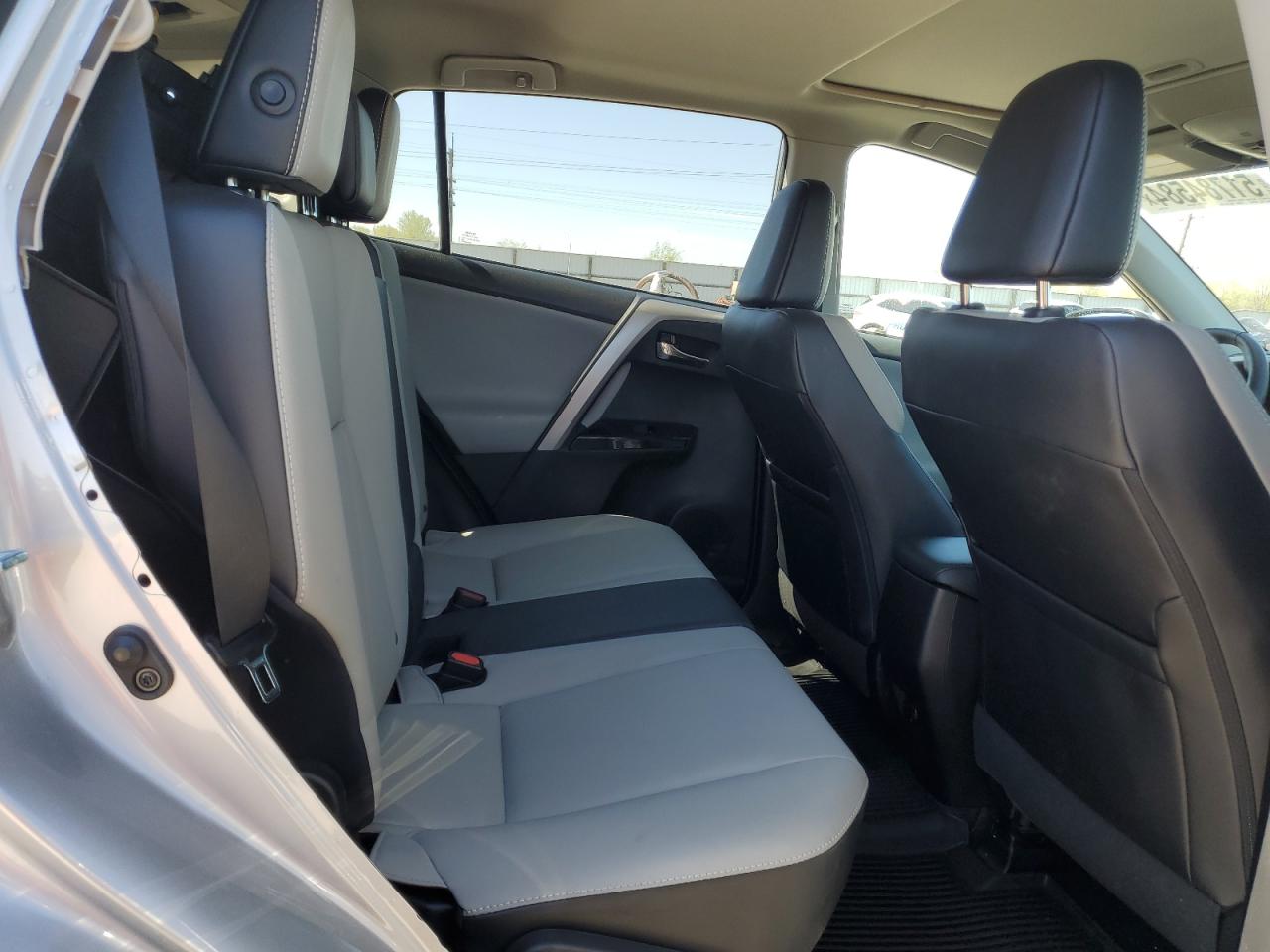 2T3DFREVXHW685964 2017 Toyota Rav4 Limited