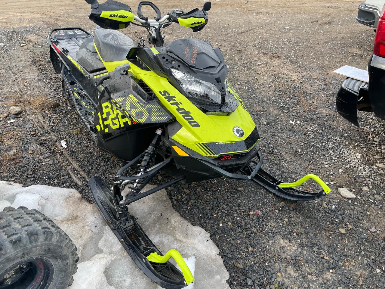 2BPSUWJE3JV000180 2018 Ski Doo Renegade